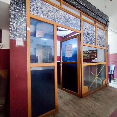 Omega Tourist Home Thrissur Экстерьер фото